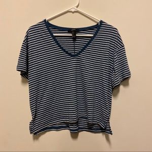 FOREVER 21 Cropped Tee
